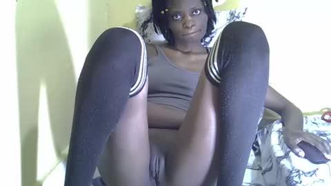 lovelymee2 online show from 09-30-25, 11:10