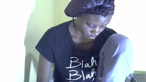 lovelymee2 online show from 10-30-25, 05:24