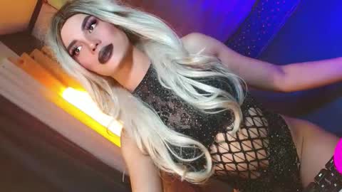 lovelymiss_shyna11 online show from 05-19-26, 07:58