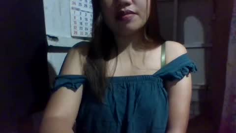Snapshot of lovelymocha27 chatting on 12-08-24, 11:57 lovelymocha27s online show from 12-08-24, 11:57