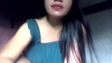 Snapshot of lovelymocha27 chatting on 11-18-25, 05:12 lovelymocha27s online show from 11-18-25, 05:12