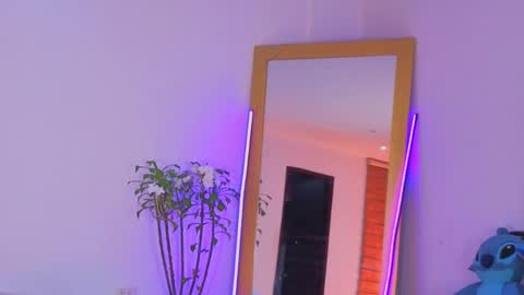 Snapshot of lovelymoon_ chatting on 04-23-26, 03:19 lovelymoon_ online show from 04-23-26, 03:19