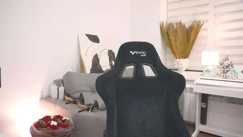 kim online show from 12-21-24, 02:30
