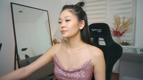 kim online show from 01-07-25, 12:13
