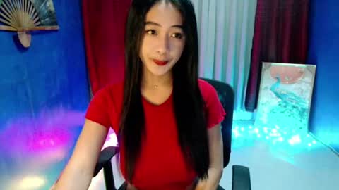 Snapshot of lovelypetite143 chatting on 07-13-26, 06:00 lovelypetite143 online show from 07-13-26, 06:00