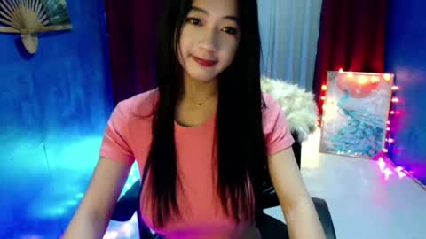 Snapshot of lovelypetite143 chatting on 07-21-26, 06:21 lovelypetite143 online show from 07-21-26, 06:21