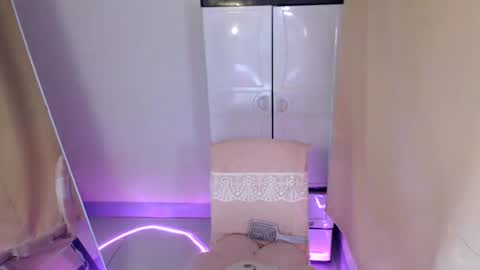 Snapshot of lovelyrhean chatting on 08-07-26, 03:14 Rhean online show from 08-07-26, 03:14
