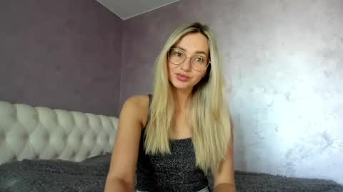 Lovely Rose online show from 03-08-25, 08:11