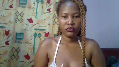 Snapshot of lovelyy_dreams chatting on 04-20-26, 03:20 Hanna online show from 04-20-26, 03:20