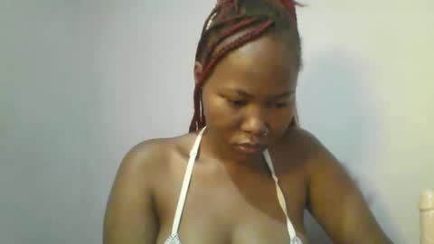 Snapshot of lovelyy_dreams chatting on 05-05-26, 03:14 Hanna online show from 05-05-26, 03:14