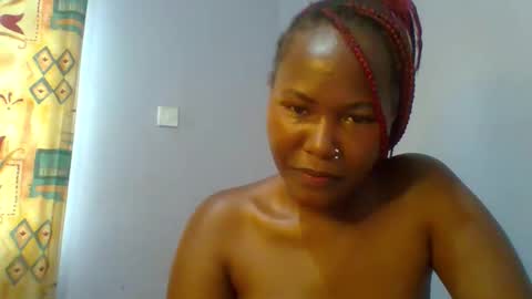 Snapshot of lovelyy_dreams chatting on 05-17-26, 05:16 Hanna online show from 05-17-26, 05:16