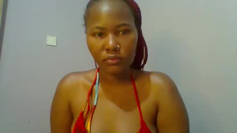 Snapshot of lovelyy_dreams chatting on 05-20-26, 02:07 Hanna online show from 05-20-26, 02:07