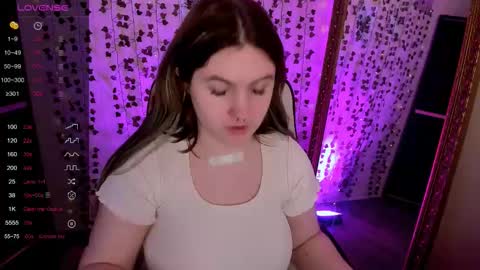 Julia  online show from 03-21-26, 05:56