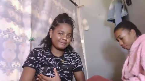 lovemarie08 online show from 04-18-26, 05:22