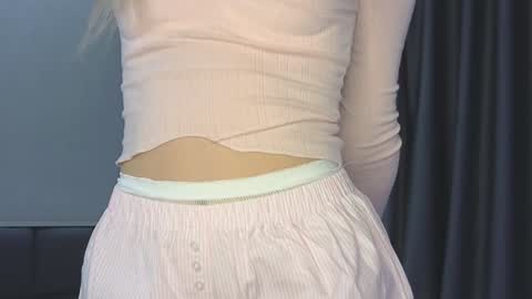 Snapshot of lovendy chatting on 12-20-24, 12:49 NTMY IM LANA online show from 12-20-24, 12:49