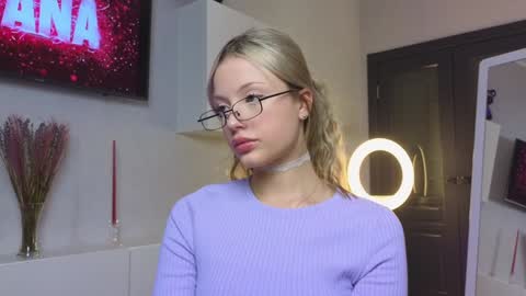 Snapshot of lovendy chatting on 01-25-25, 12:58 NTMY IM LANA online show from 01-25-25, 12:58