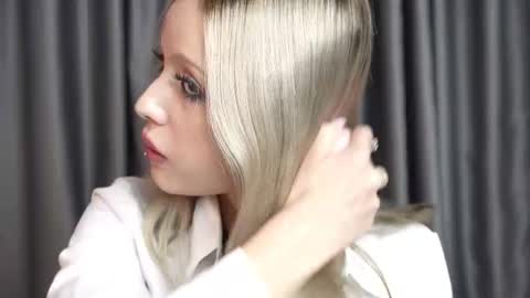 Snapshot of lovendy chatting on 09-10-25, 02:17 NTMY IM LANA online show from 09-10-25, 02:17