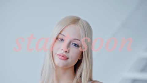 Snapshot of lovendy chatting on 09-13-25, 01:44 NTMY IM LANA online show from 09-13-25, 01:44
