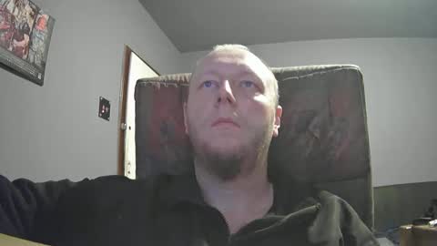 Snapshot of lover582553 chatting on 12-24-24, 10:01 lover582553 online show from 12-24-24, 10:01