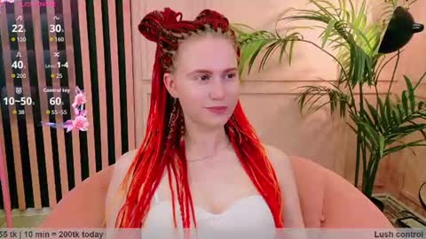 Snapshot of lover_daisy_ chatting on 06-19-26, 11:47 DAISY online show from 06-19-26, 11:47