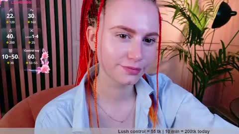 Snapshot of lover_daisy_ chatting on 06-20-26, 01:36 DAISY online show from 06-20-26, 01:36