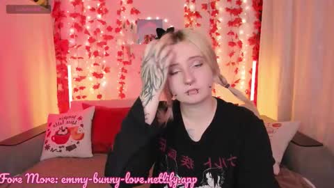 Emmy online show from 09-19-25, 03:34