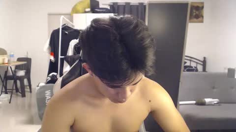 Snapshot of loverboyph04 chatting on 09-24-25, 05:05 loverboyph04 online show from 09-24-25, 05:05