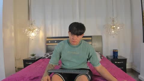 loverebels_ online show from 10-31-25, 12:06