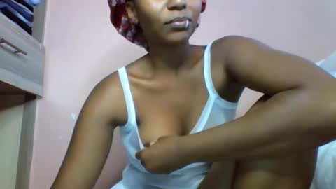 Snapshot of lovergal257 chatting on 01-14-26, 02:23 lovergal257 online show from 01-14-26, 02:23