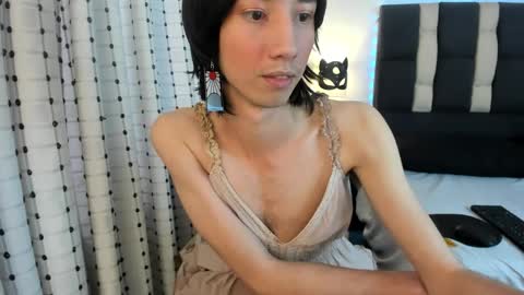 loverisu online show from 11-22-25, 09:14