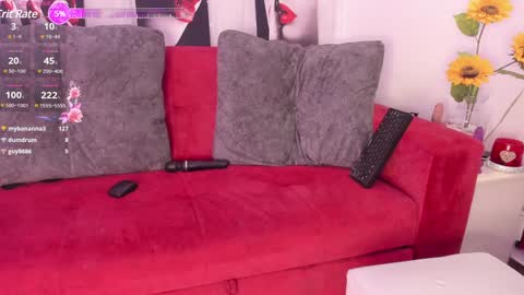 Snapshot of loverlauren1 chatting on 01-11-25, 04:06 Lauren independent model love you online show from 01-11-25, 04:06