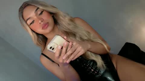 Snapshot of lovers_in_black chatting on 12-12-24, 01:53 DJ Cumshooter online show from 12-12-24, 01:53