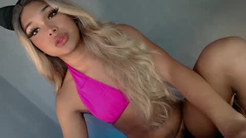 Snapshot of lovers_in_black chatting on 01-08-25, 08:38 DJ Cumshooter online show from 01-08-25, 08:38