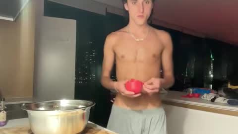 Leo Loves online show from 02-04-26, 10:32