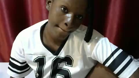 Snapshot of loveslut_ chatting on 10-28-25, 07:16 loveslut_ online show from 10-28-25, 07:16