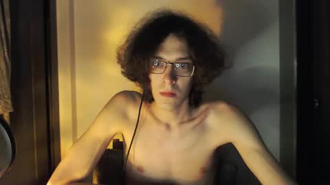 Snapshot of lovesomecookies chatting on 05-16-26, 06:39 LovesomeCookie online show from 05-16-26, 06:39