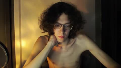 Snapshot of lovesomecookies chatting on 05-18-26, 07:31 LovesomeCookie online show from 05-18-26, 07:31
