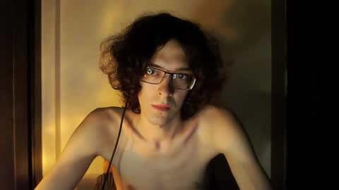 Snapshot of lovesomecookies chatting on 05-27-26, 05:43 LovesomeCookie online show from 05-27-26, 05:43