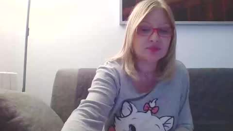 Marlyn online show from 12-29-24, 10:47