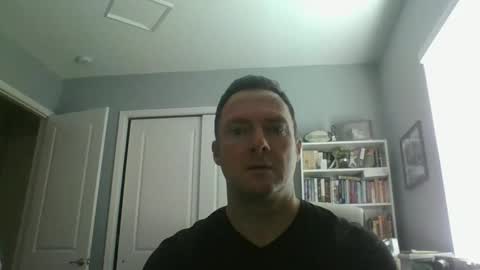 lovethewomen10 online show from 12-31-24, 03:42
