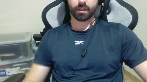 Snapshot of lovetojiz933 chatting on 01-17-26, 01:21 lovetojiz933 online show from 01-17-26, 01:21