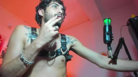 lovexjuxn77 online show from 12-13-25, 07:53