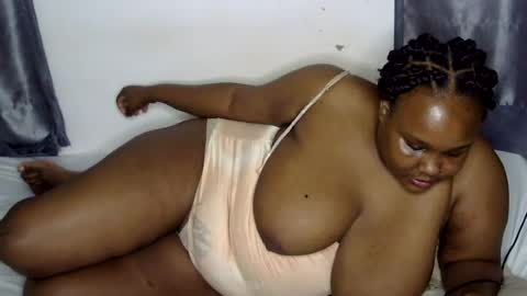 loveytiana online show from 06-18-26, 08:03