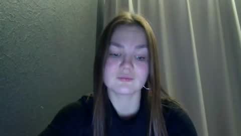 loviesimone online show from 12-19-25, 10:28