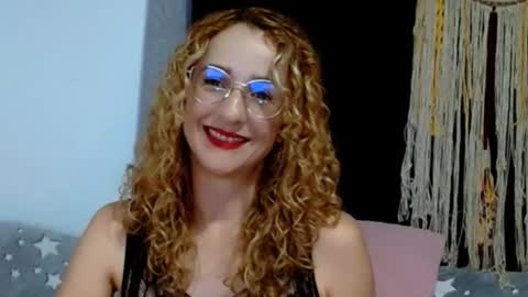 Snapshot of loving__lily chatting on 02-17-25, 10:36 loving online show from 02-17-25, 10:36