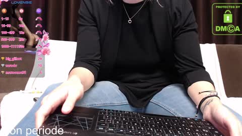 Antonia online show from 01-28-25, 10:12