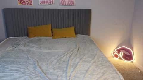 Erika online show from 03-13-26, 01:34