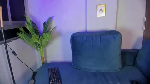 Lowiel online show from 01-17-26, 05:05