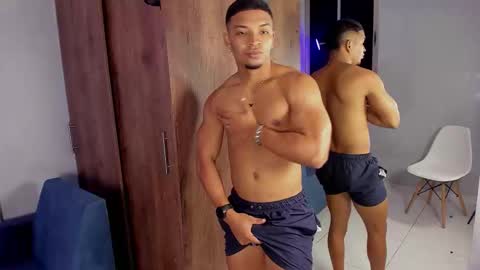 Lowiel online show from 02-03-26, 05:51