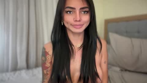Snapshot of lowla_19 chatting on 04-26-26, 07:33 Candice online show from 04-26-26, 07:33